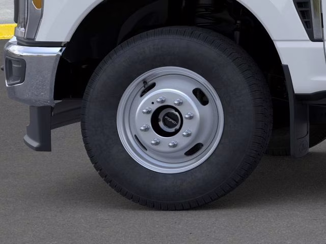2026 Oxford White Ford Super Duty F-350 DRW XL DRW 4X4 Truck
