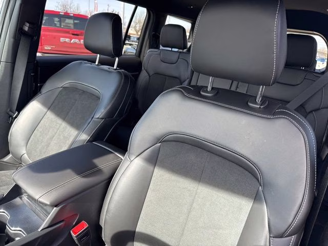 2026 Diamond Black Jeep Grand Cherokee L Altitude RWD SUV
