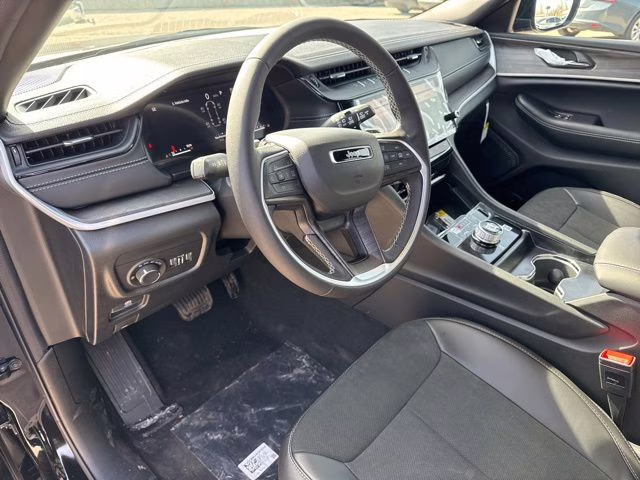 2026 Diamond Black Jeep Grand Cherokee L Altitude RWD SUV