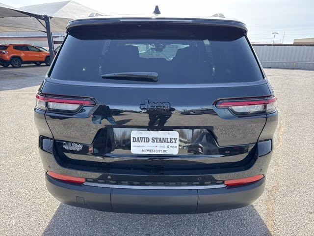 2026 Diamond Black Jeep Grand Cherokee L Altitude RWD SUV