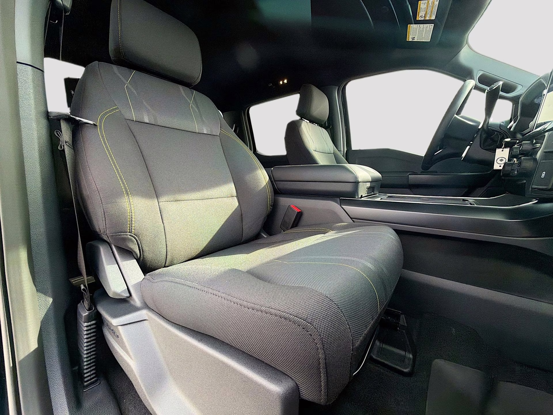 2025 Agate Black Metallic Ford F-150 STX 4X4 Truck