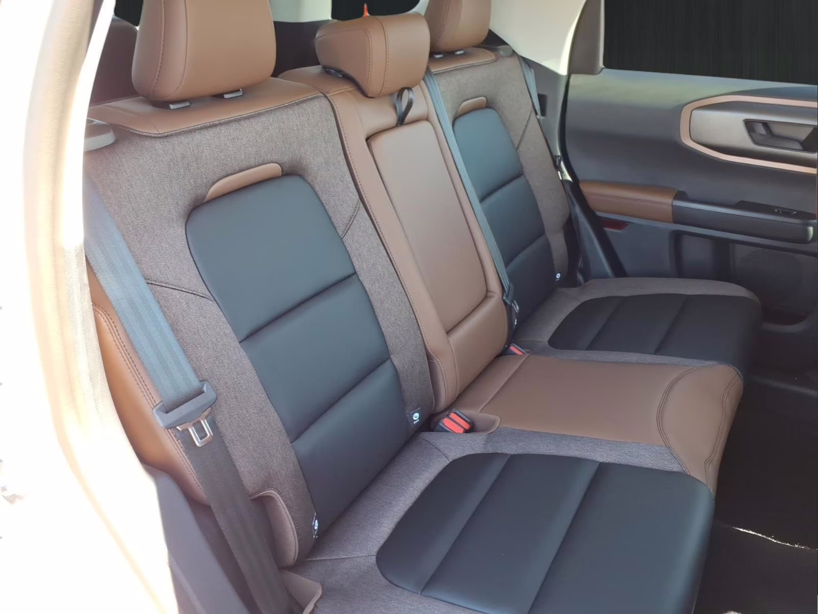 2026 Oxford White Ford Bronco Sport Outer Banks 4X4 SUV