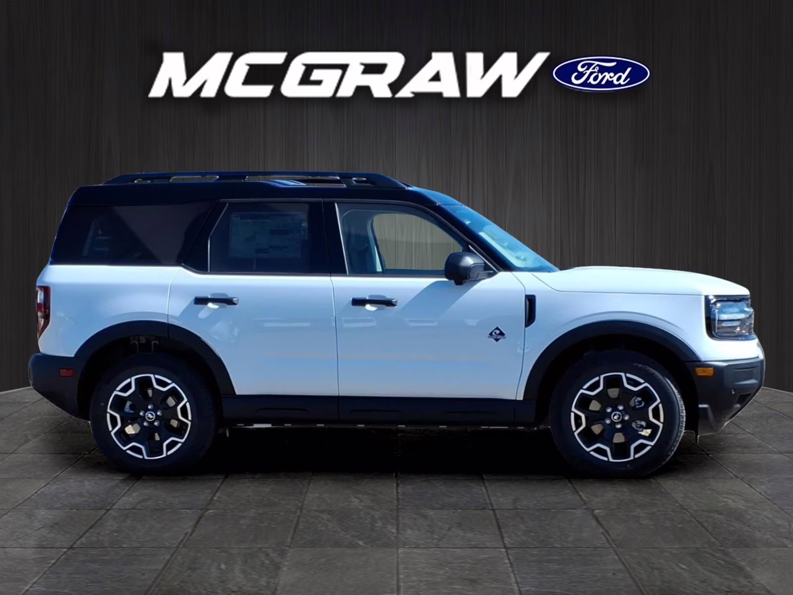 2026 Oxford White Ford Bronco Sport Outer Banks 4X4 SUV