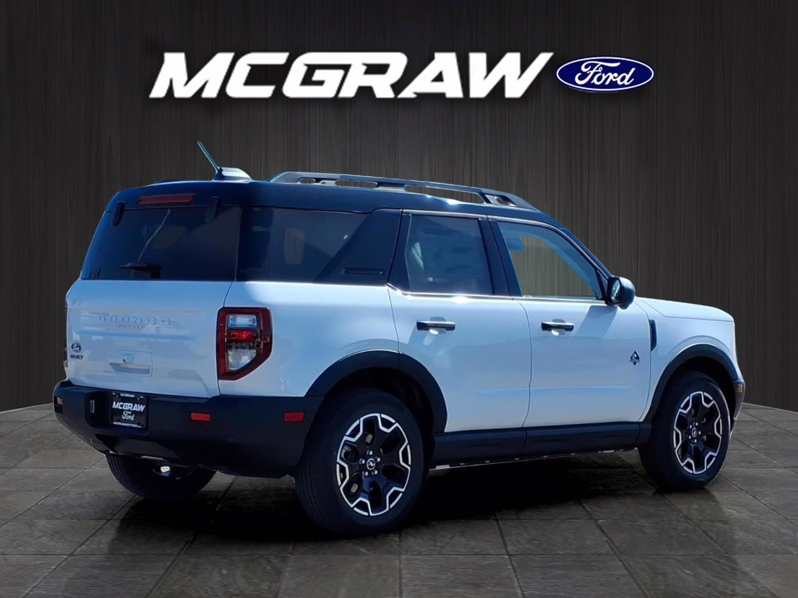 2026 Oxford White Ford Bronco Sport Outer Banks 4X4 SUV