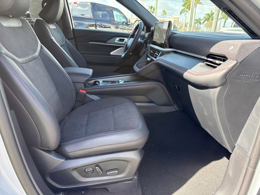 2026 Space White Metallic Ford Explorer ST RWD SUV