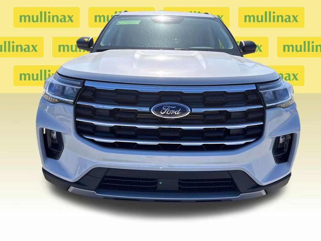 2026 Space White Metallic Ford Explorer Active RWD SUV