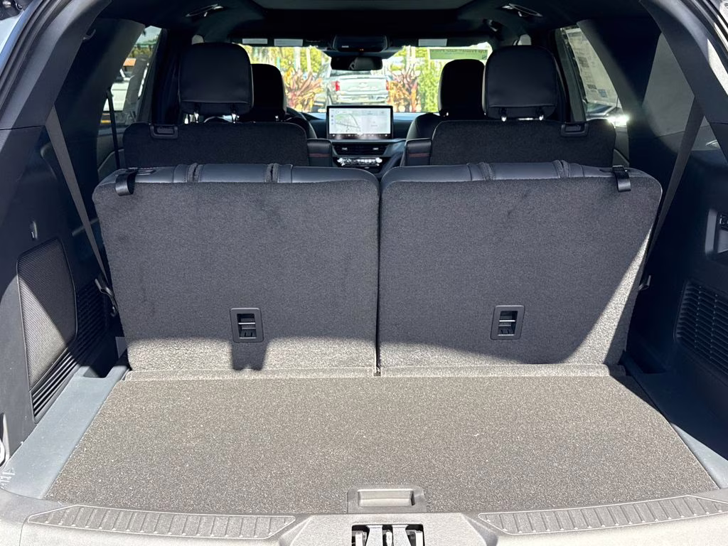 2026 Space White Metallic Ford Explorer ST RWD SUV