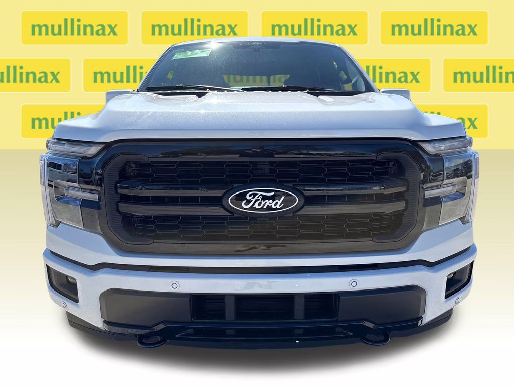 2026 Star White Metallic Tri-Coat Ford F-150 Lariat 4X4 Truck