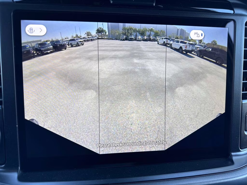 2026 Star White Metallic Tri-Coat Ford F-150 Lariat 4X4 Truck