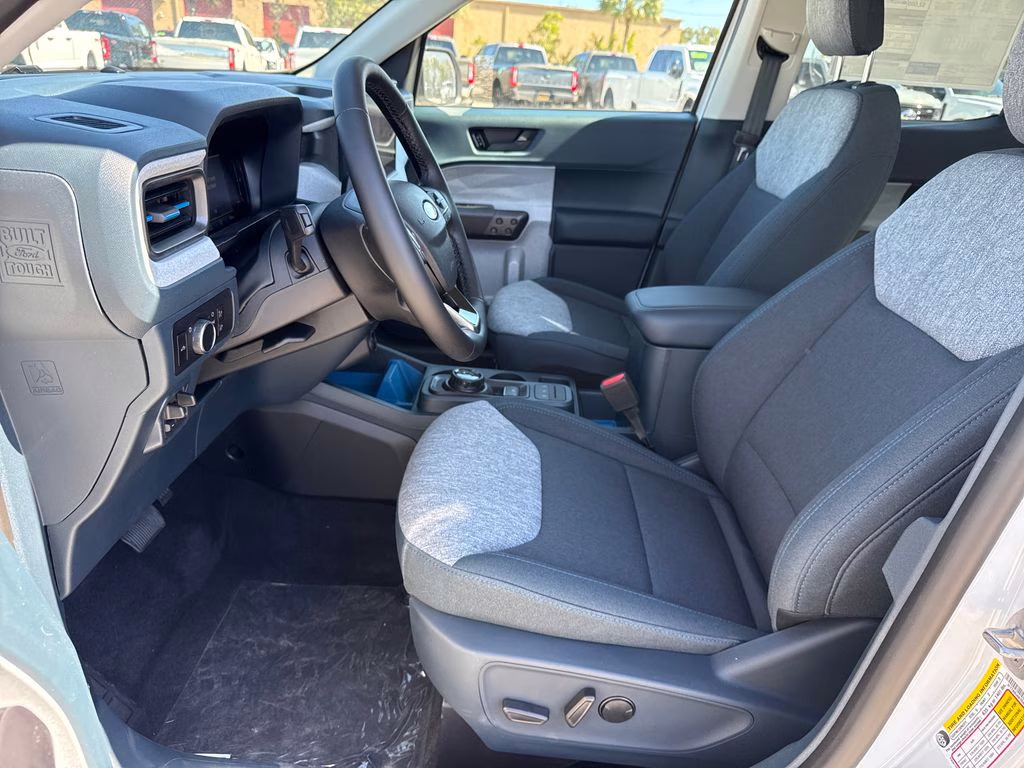 2026 Oxford White Ford Maverick XLT AWD Truck