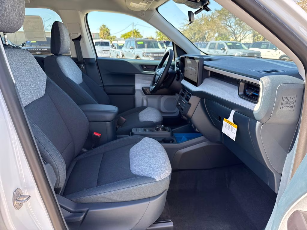 2026 Oxford White Ford Maverick XLT AWD Truck