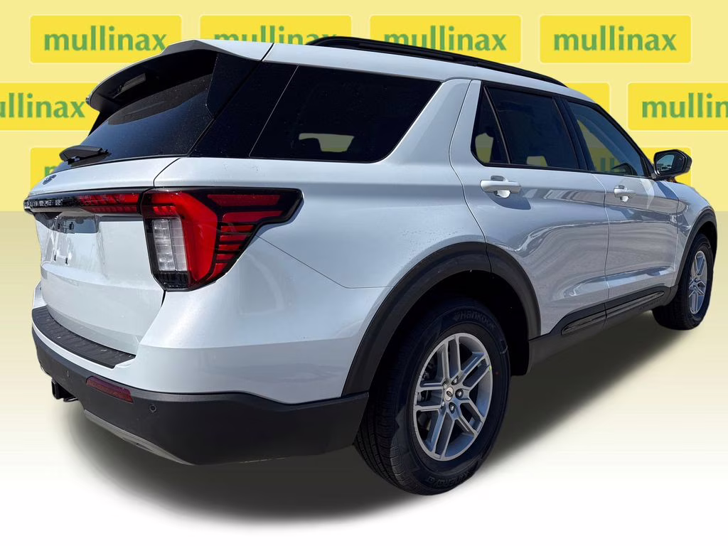 2026 Space White Metallic Ford Explorer Active RWD SUV