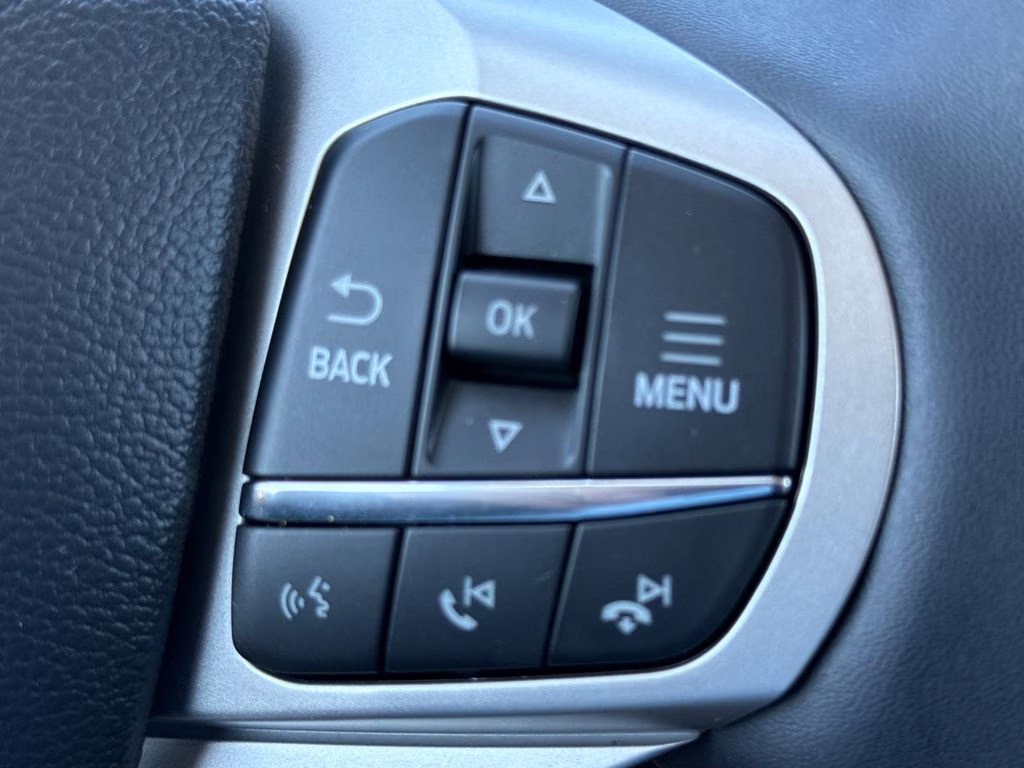 2026 Space White Metallic Ford Explorer Active RWD SUV