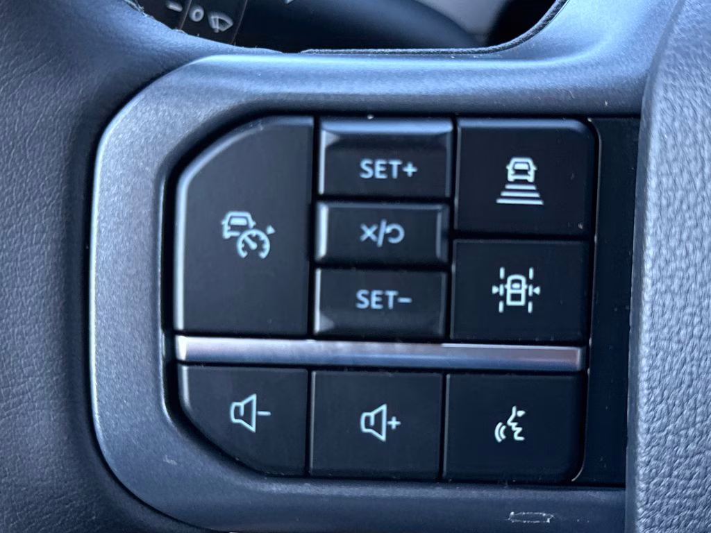 2026 Avalanche Ford F-150 XLT RWD Truck