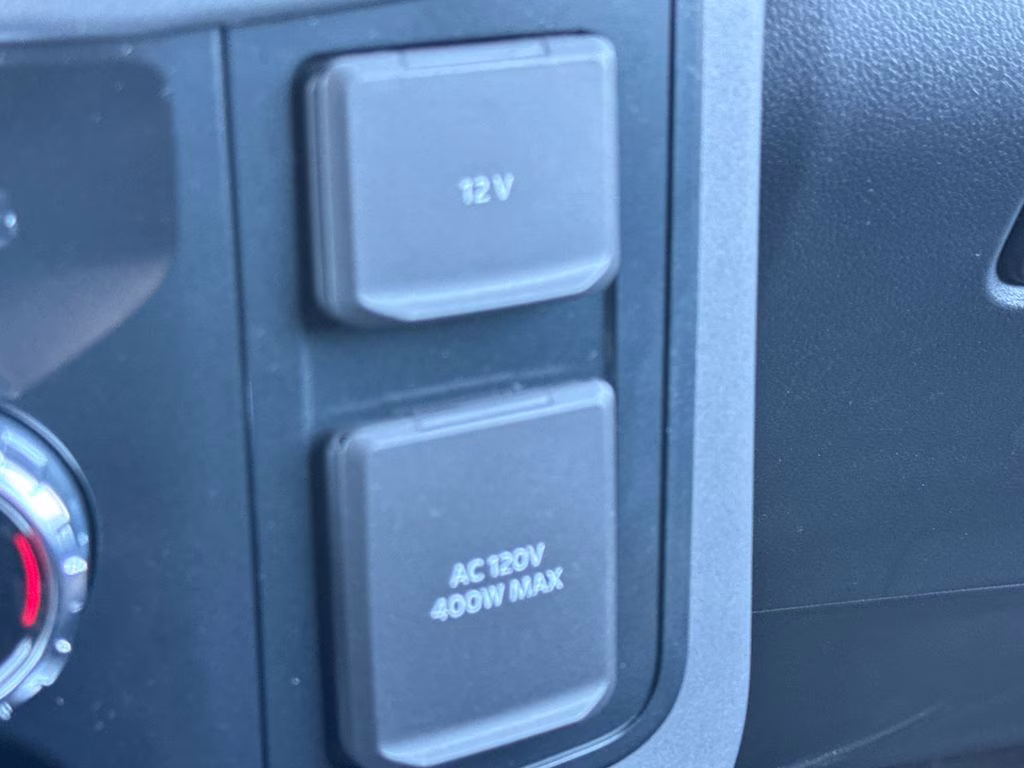 2026 Avalanche Ford F-150 XLT RWD Truck