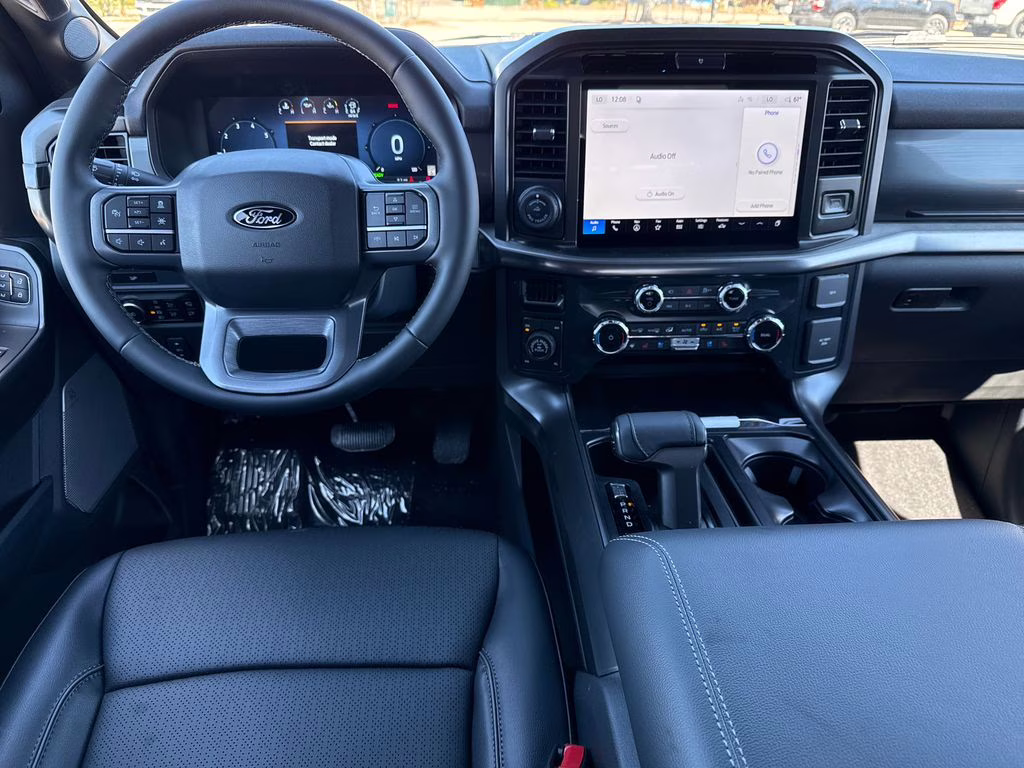 2026 Star White Metallic Tri-Coat Ford F-150 Lariat 4X4 Truck