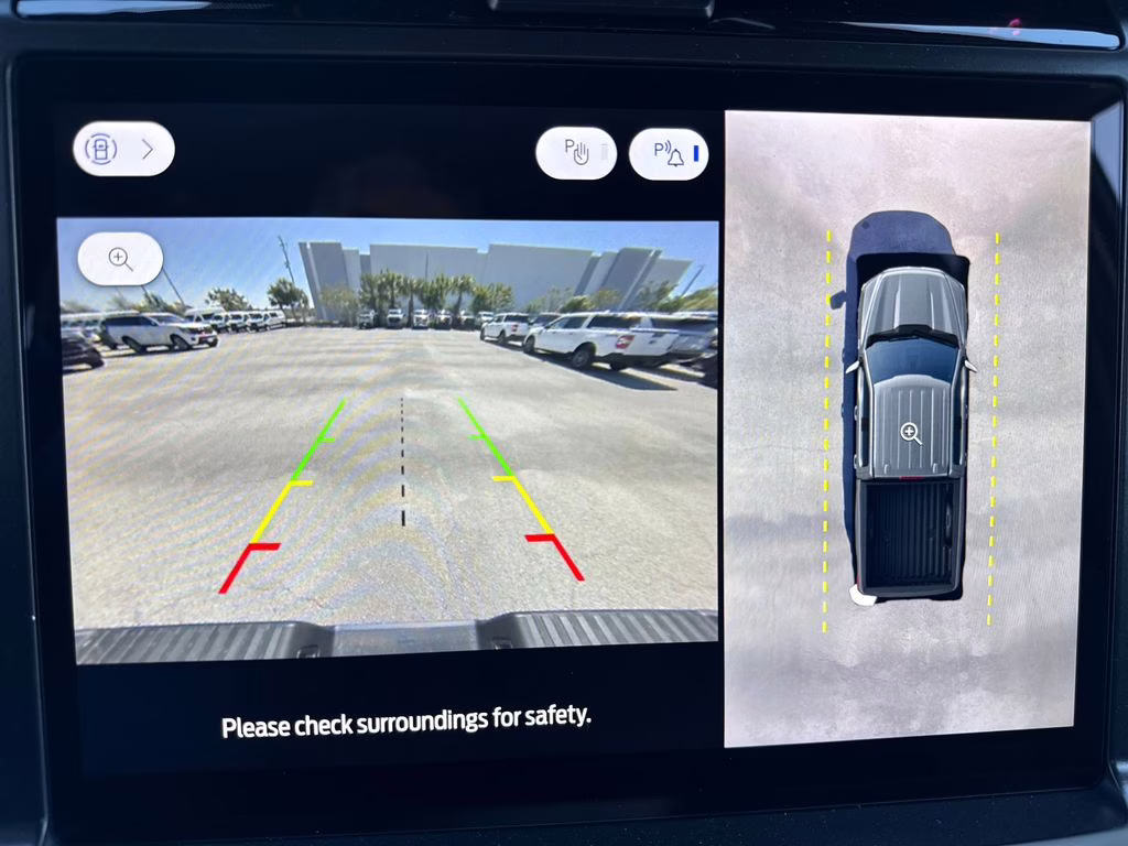 2026 Star White Metallic Tri-Coat Ford F-150 Lariat 4X4 Truck