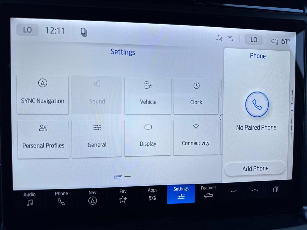 2026 Star White Metallic Tri-Coat Ford F-150 Lariat 4X4 Truck