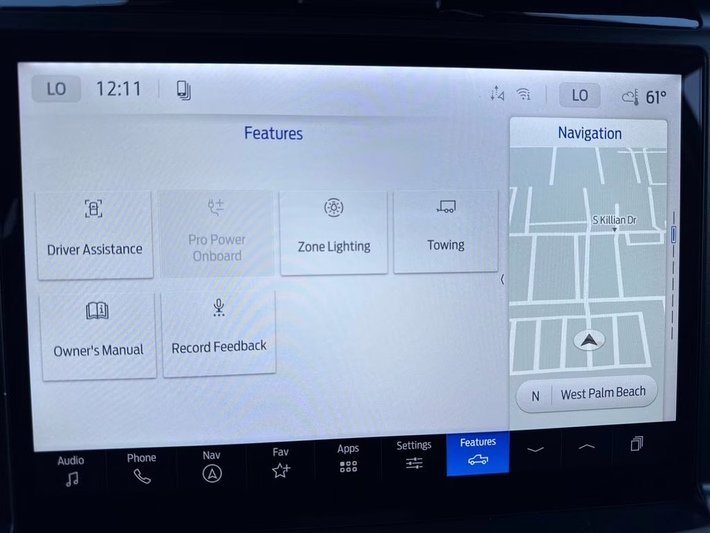 2026 Star White Metallic Tri-Coat Ford F-150 Lariat 4X4 Truck