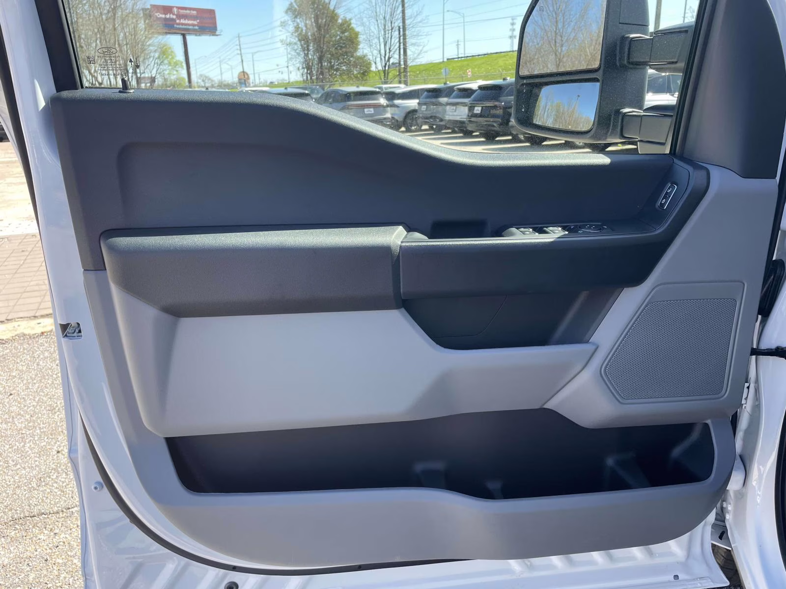 2026 Oxford White Ford Super Duty F-350 DRW XL 4X4 Truck