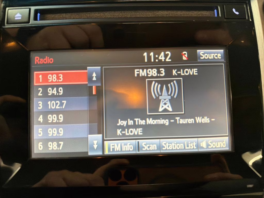 2014 Super White Toyota Tundra SR RWD Truck