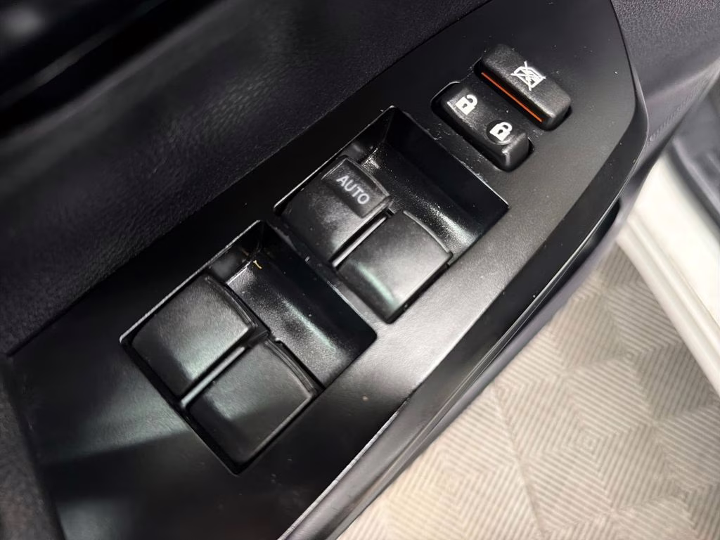 2014 Super White Toyota Tundra SR RWD Truck