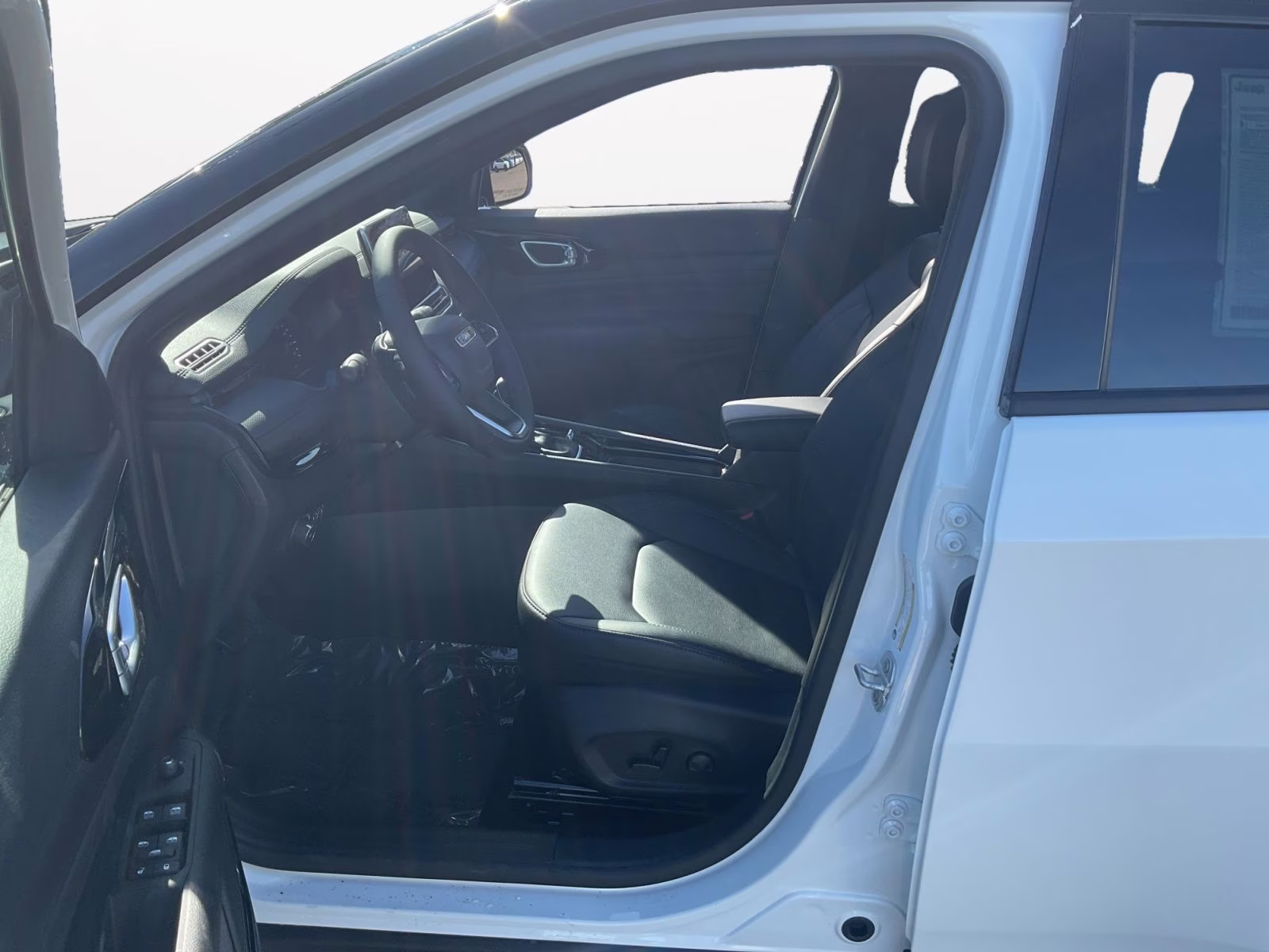 2026 Bright White Clearcoat Jeep Compass Limited 4X4 SUV