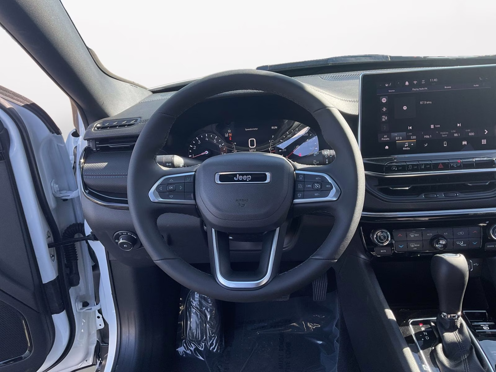 2026 Bright White Clearcoat Jeep Compass Limited 4X4 SUV