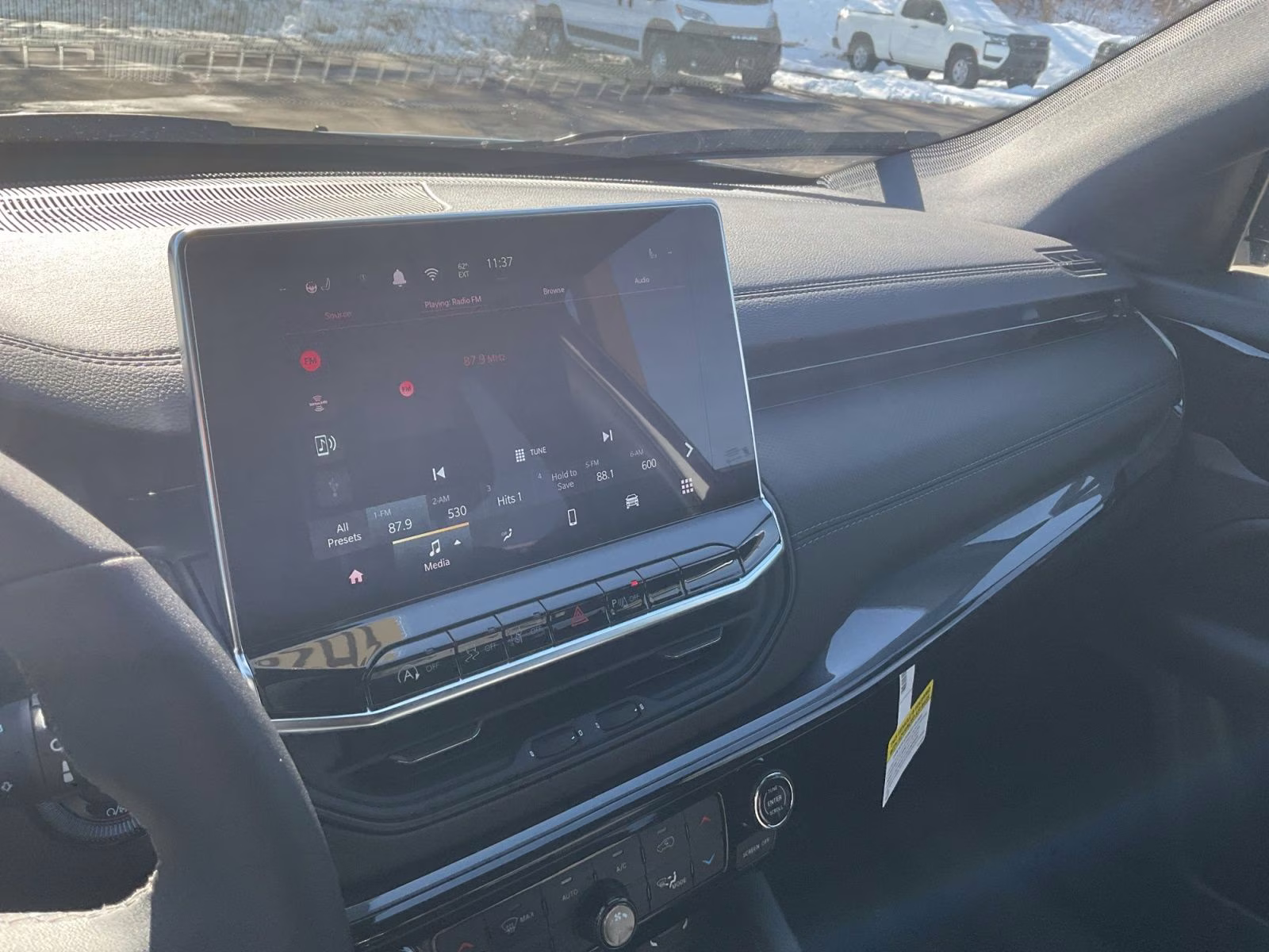 2026 Bright White Clearcoat Jeep Compass Limited 4X4 SUV