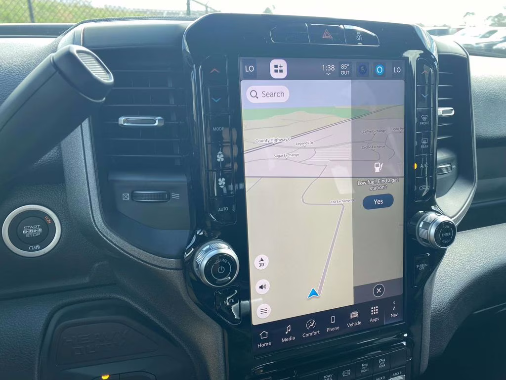 2026 Diamond Black Crystal Pearlcoat Ram 2500 Tradesman 4X4 Truck