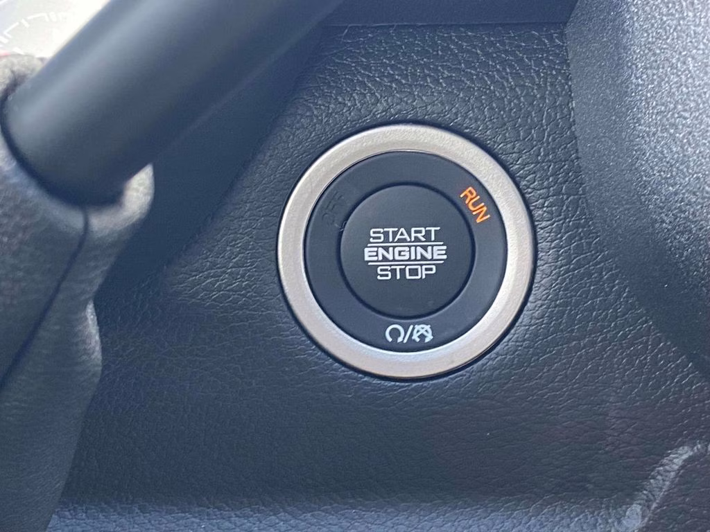 2026 Diamond Black Crystal Pearlcoat Ram 2500 Tradesman 4X4 Truck