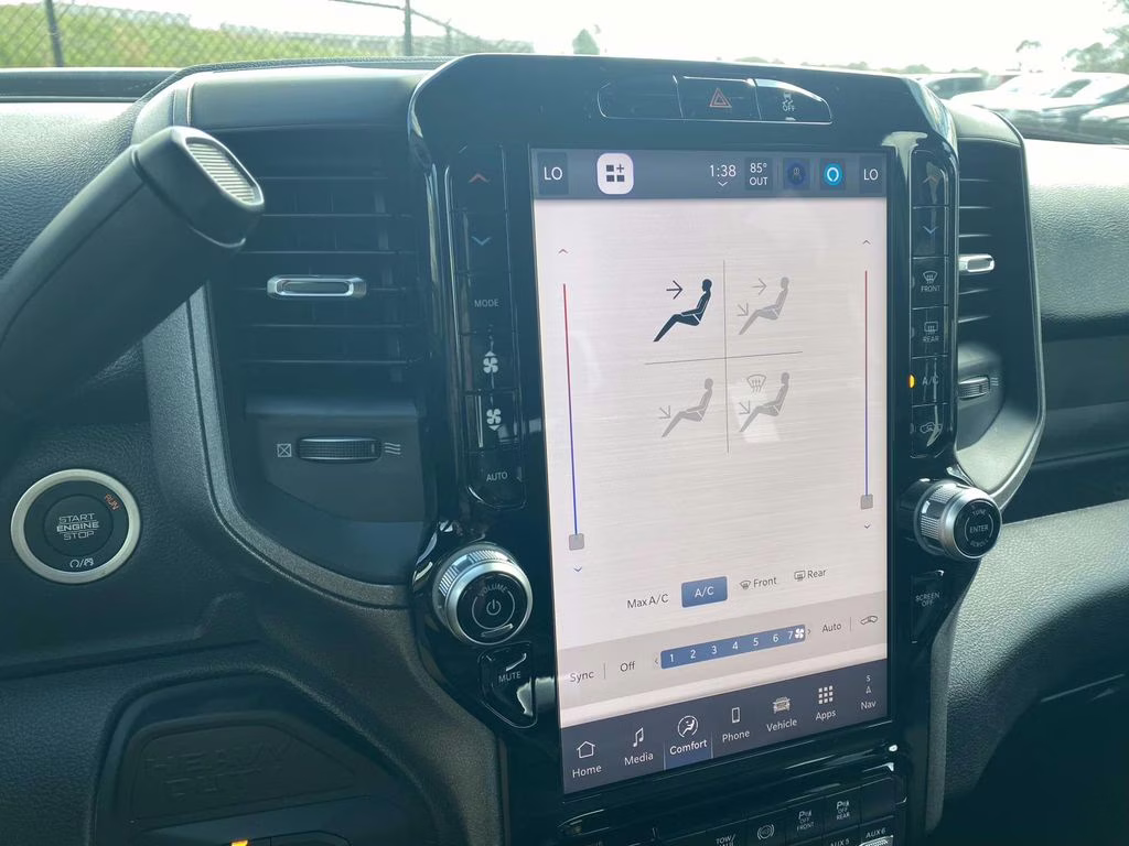 2026 Diamond Black Crystal Pearlcoat Ram 2500 Tradesman 4X4 Truck