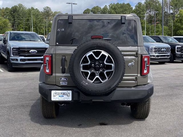 2026 Gray Ford Bronco Outer Banks 4X4 SUV