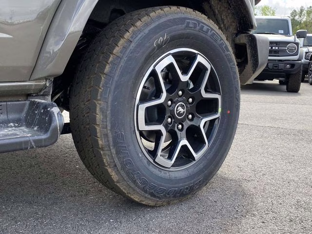 2026 Gray Ford Bronco Outer Banks 4X4 SUV