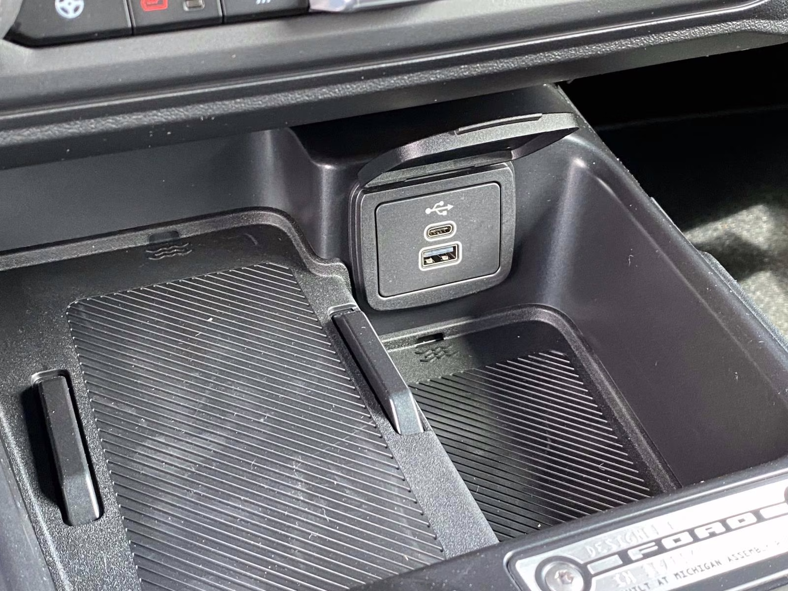 2026 Gray Ford Bronco Outer Banks 4X4 SUV