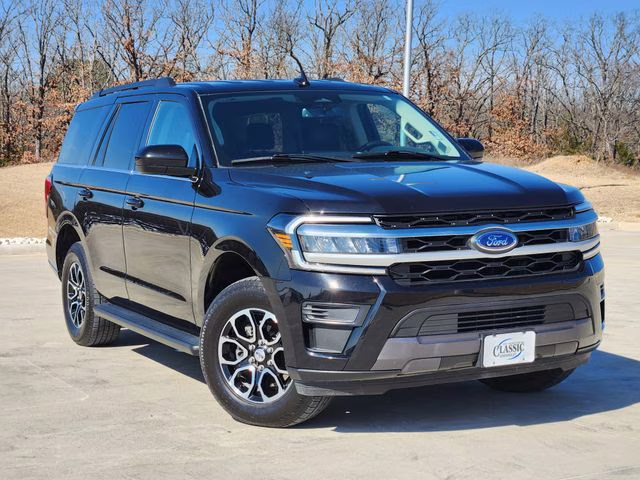 2024 Black Metallic Ford Expedition XLT 4X4 SUV