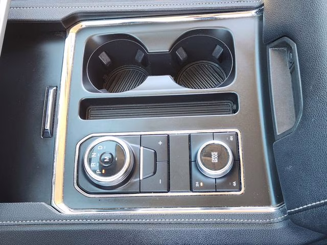 2024 Black Metallic Ford Expedition XLT 4X4 SUV