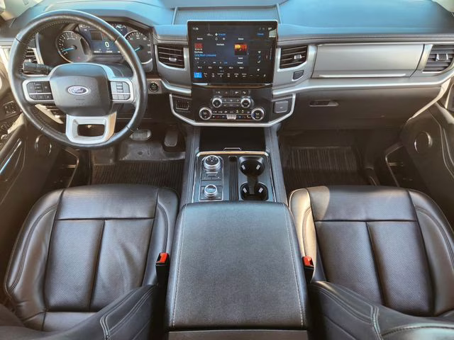 2024 Black Metallic Ford Expedition XLT 4X4 SUV