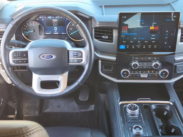 2024 Black Metallic Ford Expedition XLT 4X4 SUV