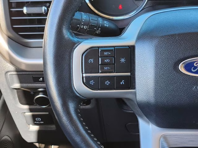 2024 Black Metallic Ford Expedition XLT 4X4 SUV