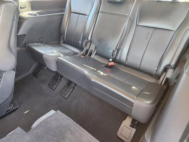 2024 Black Metallic Ford Expedition XLT 4X4 SUV