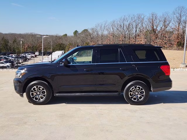 2024 Black Metallic Ford Expedition XLT 4X4 SUV