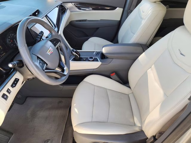 2023 Argent Silver Metallic Cadillac XT6 Premium Luxury FWD SUV