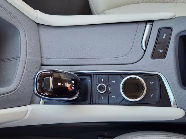 2023 Argent Silver Metallic Cadillac XT6 Premium Luxury FWD SUV