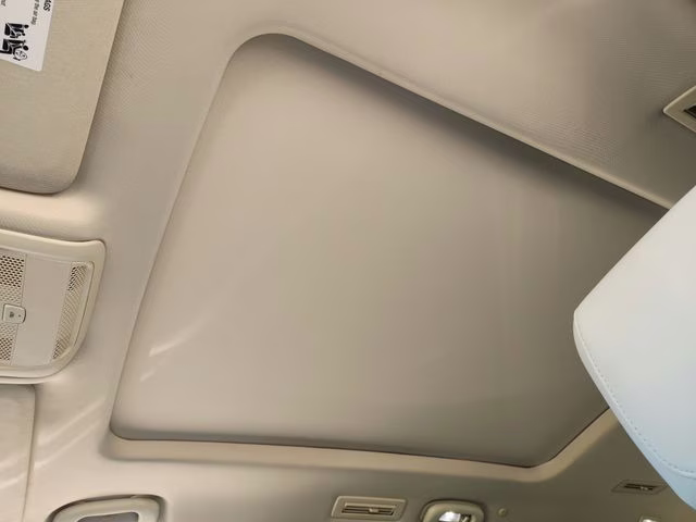 2023 Argent Silver Metallic Cadillac XT6 Premium Luxury FWD SUV