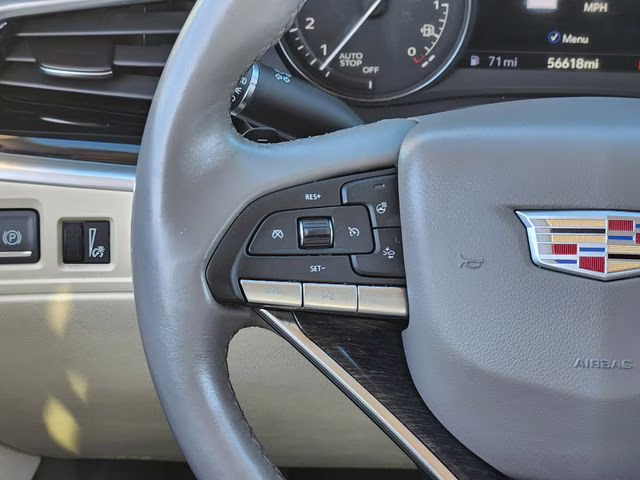 2023 Argent Silver Metallic Cadillac XT6 Premium Luxury FWD SUV