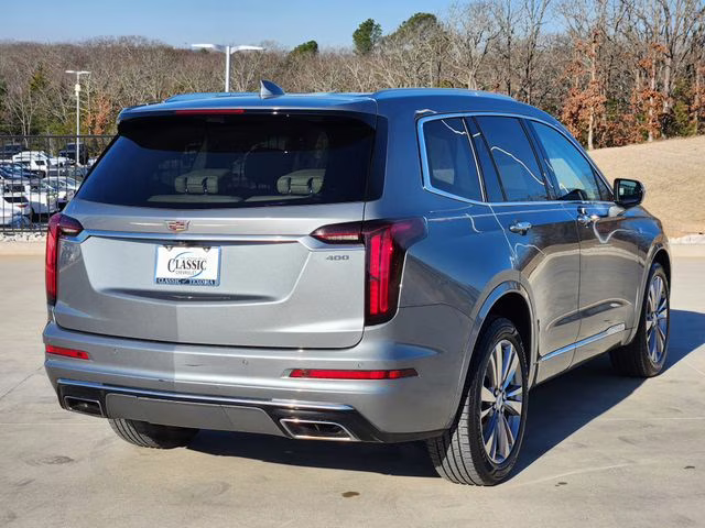 2023 Argent Silver Metallic Cadillac XT6 Premium Luxury FWD SUV