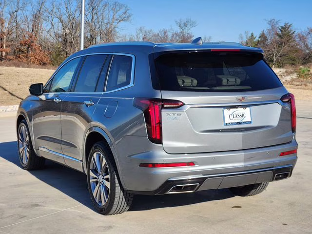 2023 Argent Silver Metallic Cadillac XT6 Premium Luxury FWD SUV