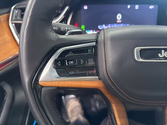 2024 Baltic Gray Metallic Clearcoat Jeep Grand Cherokee Summit Reserve 4X4 SUV