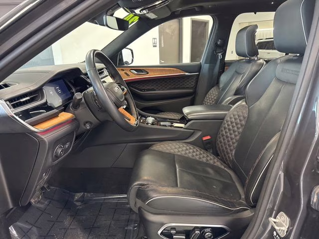 2024 Baltic Gray Metallic Clearcoat Jeep Grand Cherokee Summit Reserve 4X4 SUV